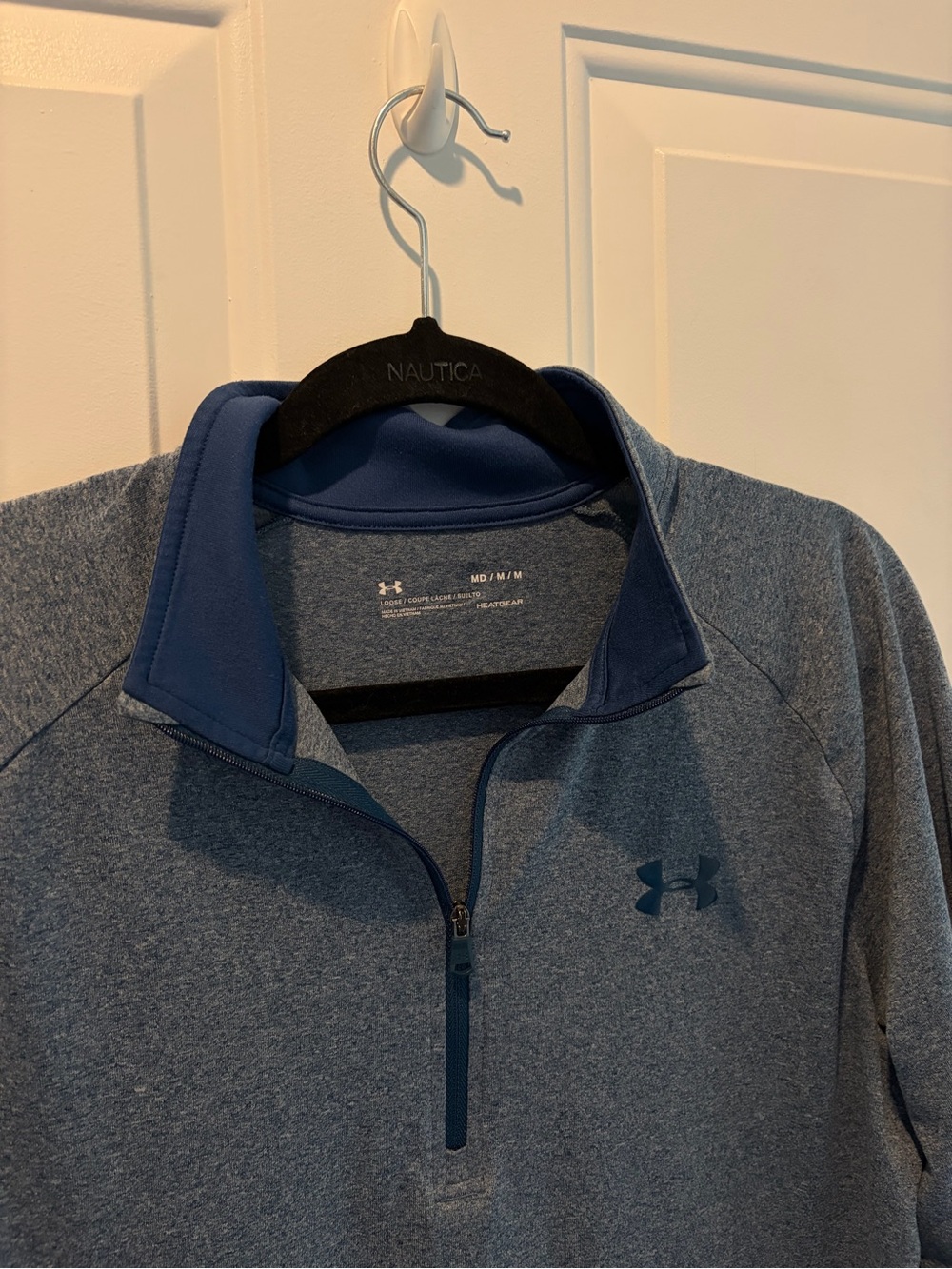 Under Armour Men's Blue Quarter-Zip Golf or Athletic Light Weight Sweater - Picture 2 of 2